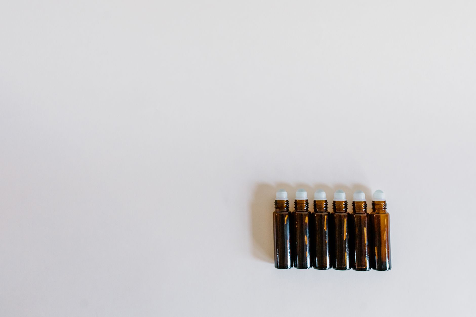 Flacons de parfum de différentes tailles